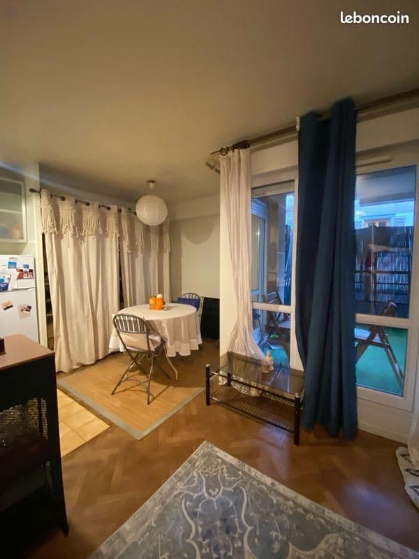 Studio 1 pièce 30 m²