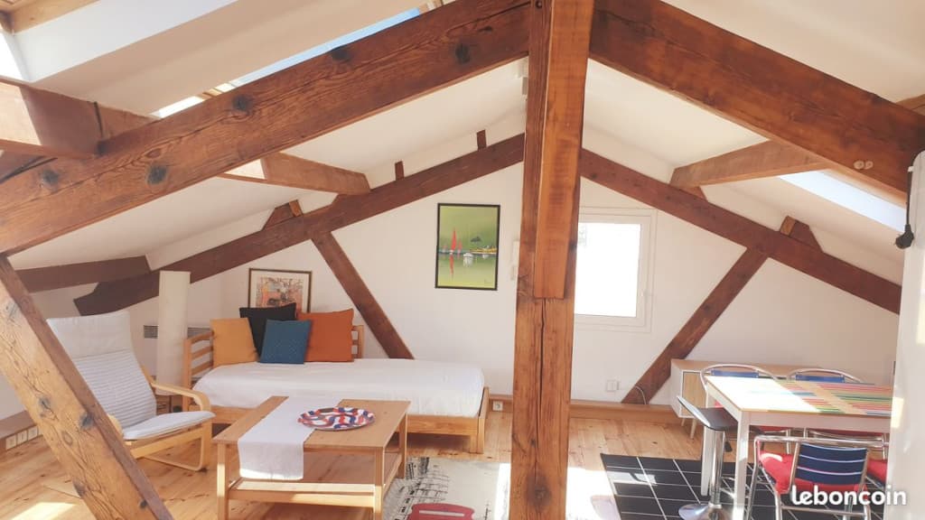 Appt F2 Atypique A Louer MEUBLE -Porte de Bagnolet