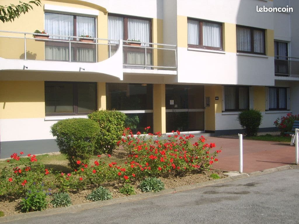 Loue chambre meublée