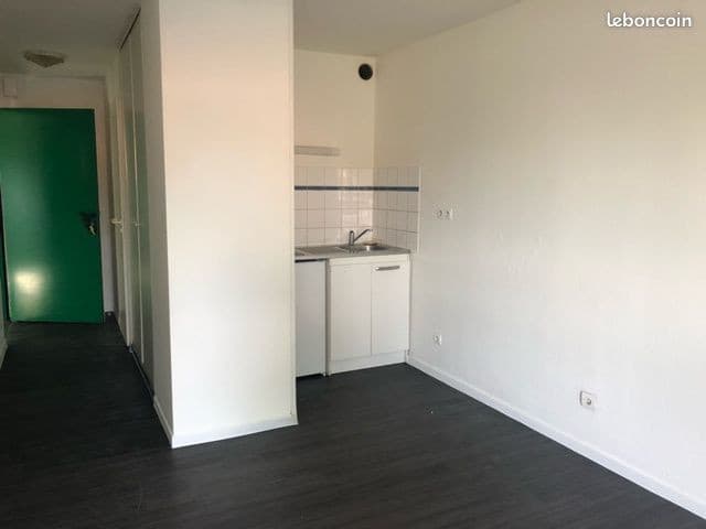 Studio 1 pièce 15 m²