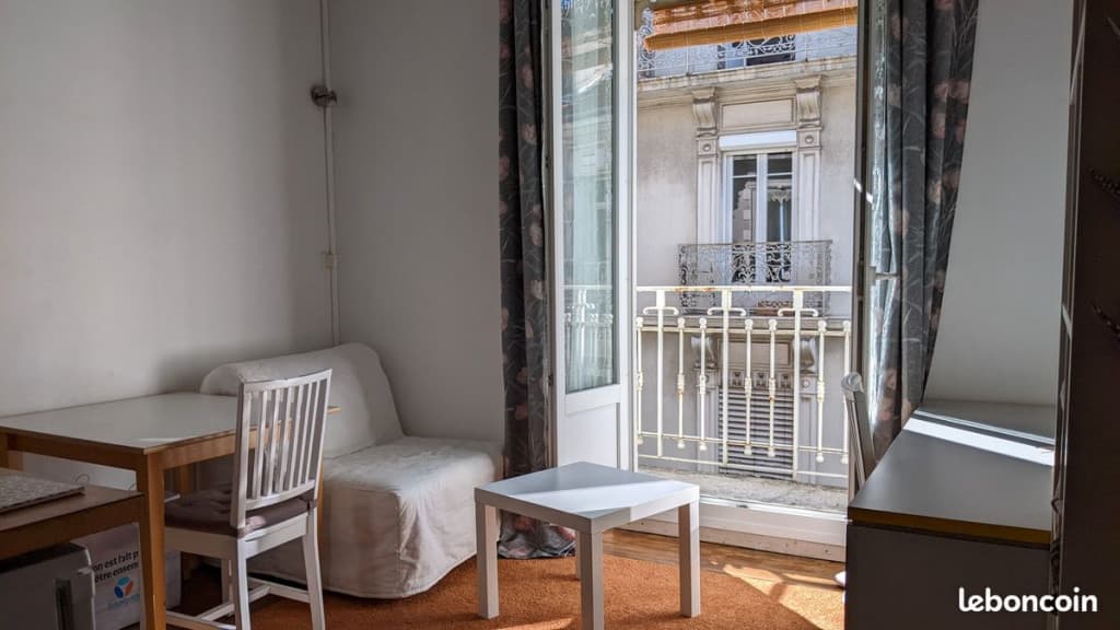Part. Propose studio 15 m² + mezzanine Grenoble