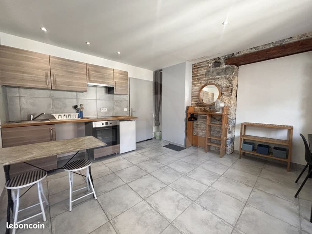 Studio 1 pièce 22 m²