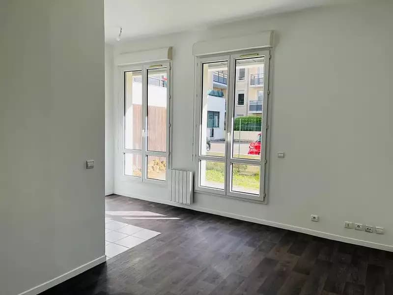 Location appartement 1 pièce 27 m² Meaux (77100) - Superimmo