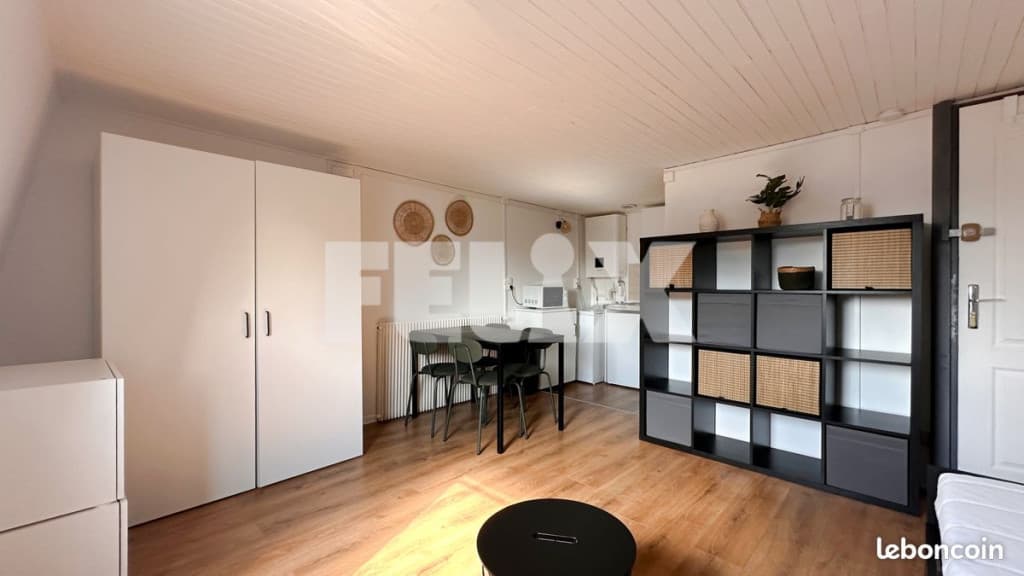 Studio 1 pièce 19 m²