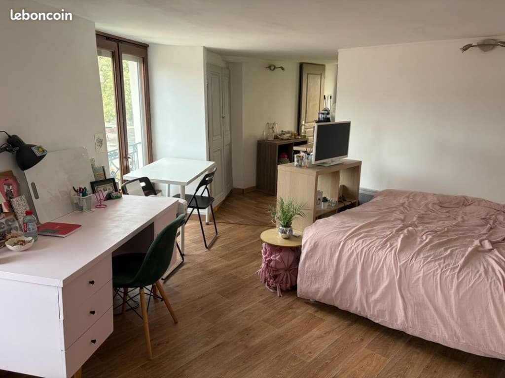 T1 23 m2 rue de l'annonciade LYON 1