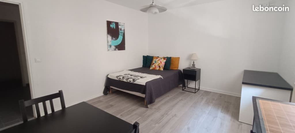 Studio 27 m2, proche gorge de Loup