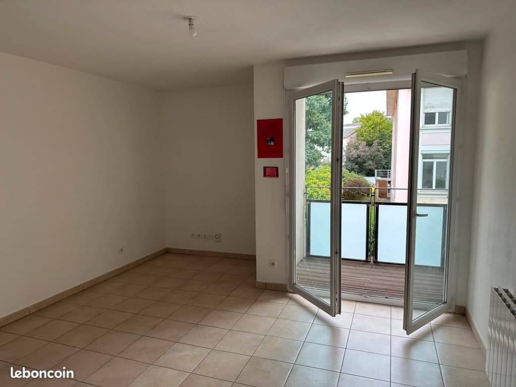 Appartement F2 Lyon 9ème avec balcon –