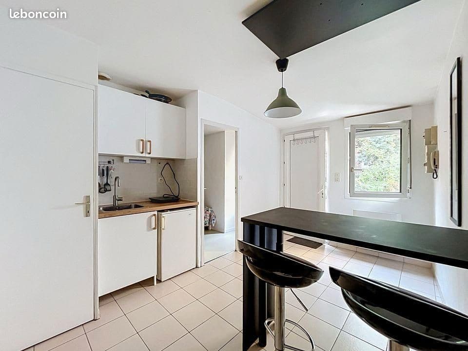 T2 surtout, Rouen rive droite, 22 m2, dispo 1er août, proche centre-ville, université, teor T1, T2,T3