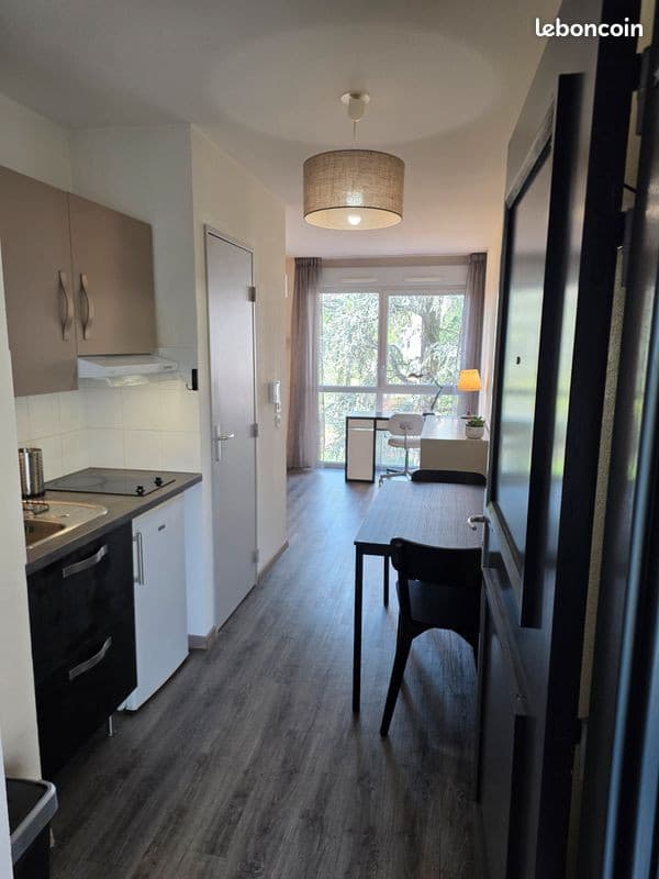 Appartement 1 pièce 24 m² Lyon 8