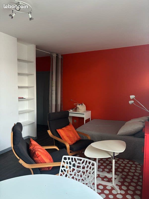 Location studio meublé 26m2 Lyon 8eme