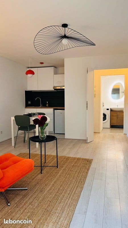 Studio meublé avec terrasse