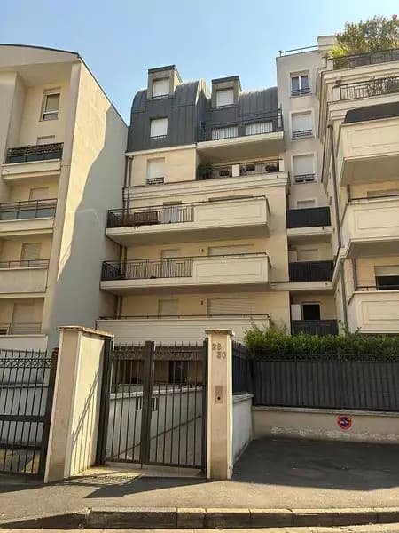 Location appartement 2 pièces 43 m² Rosny-sous-Bois (93110) - Superimmo