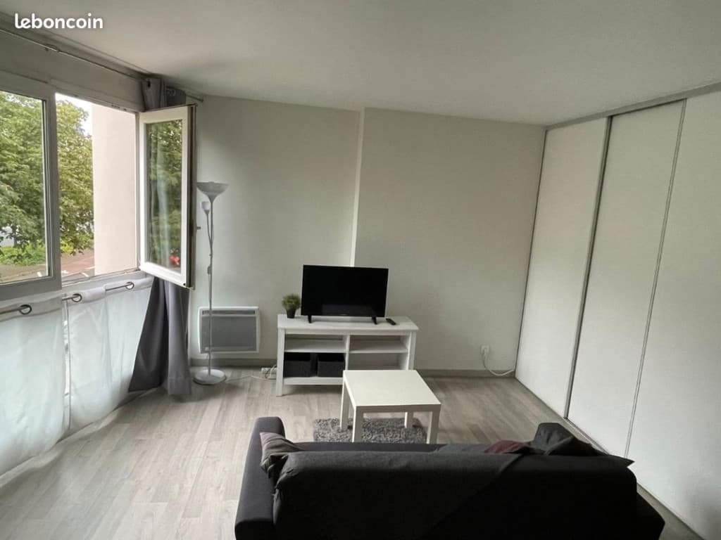 Loue studio meublé 31m2 Orléans