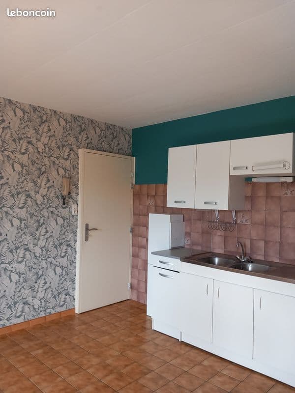 Appt 3 pièces non meublées à louer à Lamarche 88320