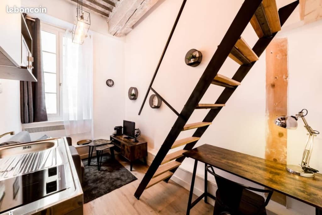 Studio meublé Lyon 1° - 12m² - Pentes Croix-Rousse