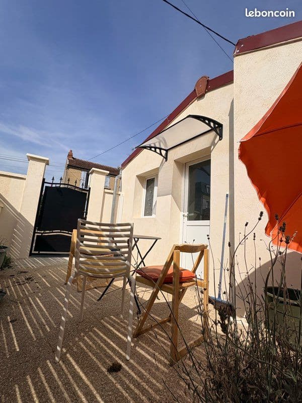 À louer – Studio meublé de 20 m² avec terrasse et entrée indépendante