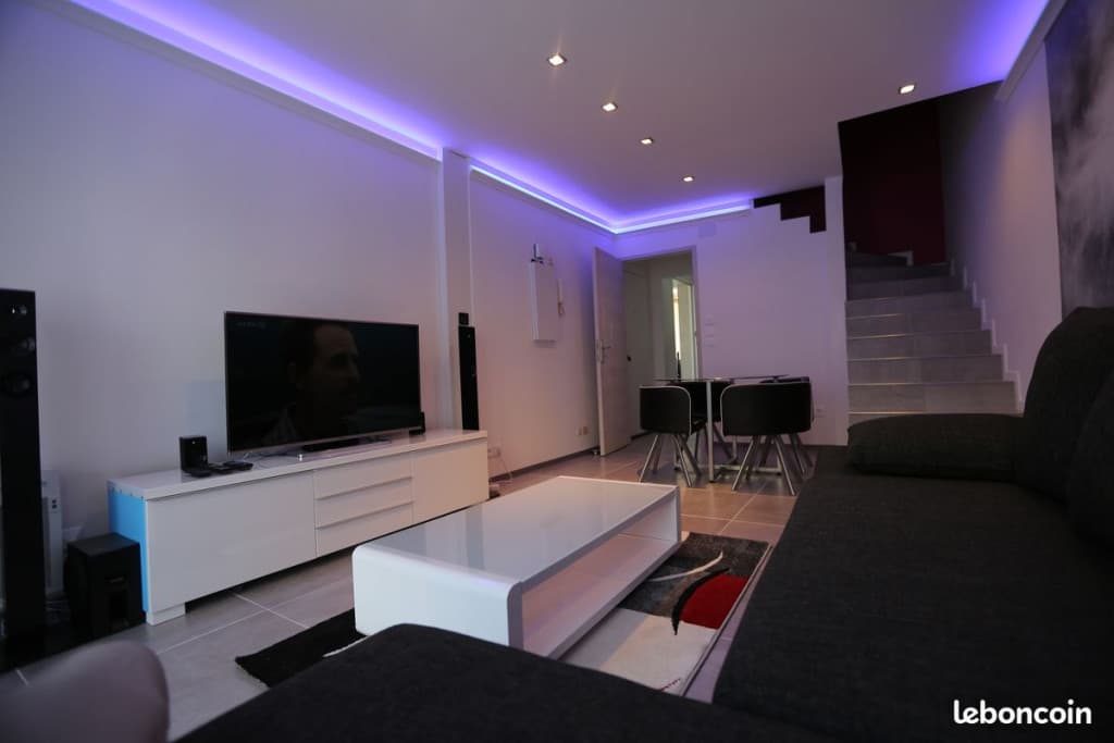 Beau F2 Meublé 56 m2 PARIS 17eme