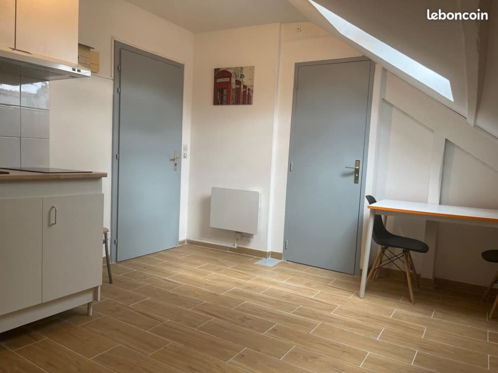 Studio meublé au Sablon - rénové - loyer tout compris