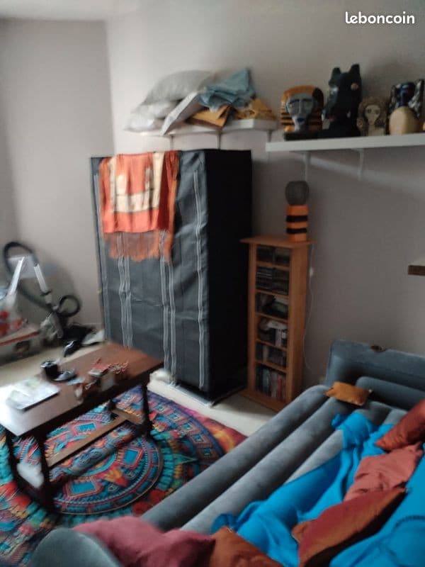 Studio collocation