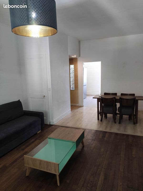 Appartement 2 pièces 51m2 Lyon centre Confluent