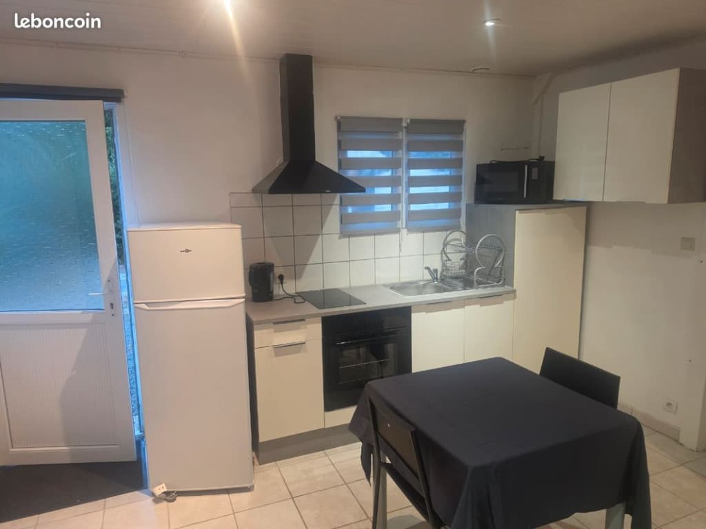 Location studio meublé