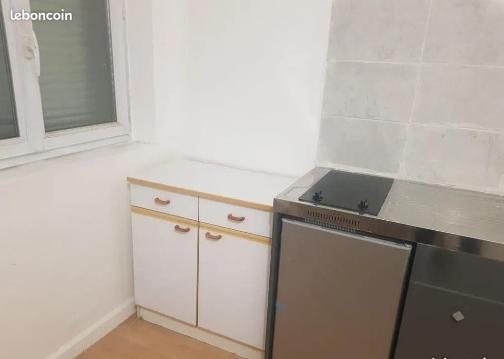 Studio 1 pièce 24 m²