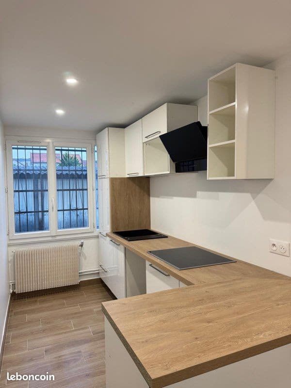 T3 56 m² entièrement rénové – Box privatif – Gare à 10 min à pied