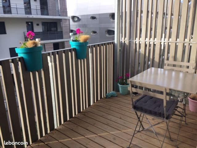 A louer studio 25m2 avec balcon et parking sécurisé