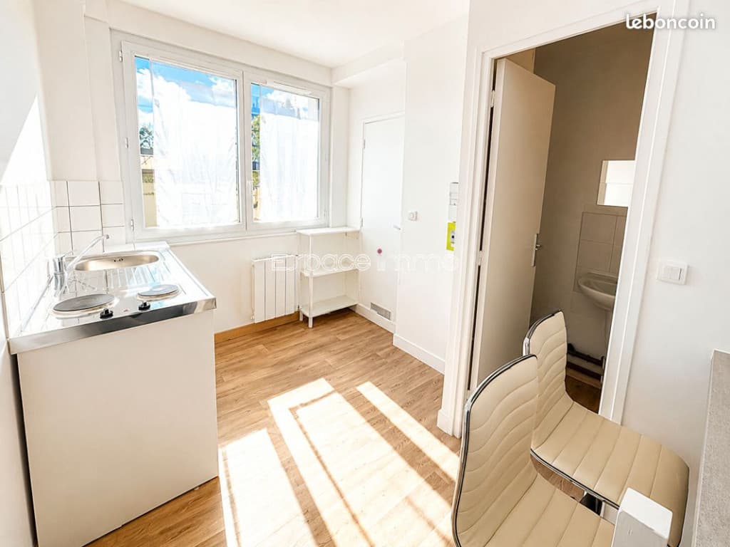 Studio 1 pièce 21 m²
