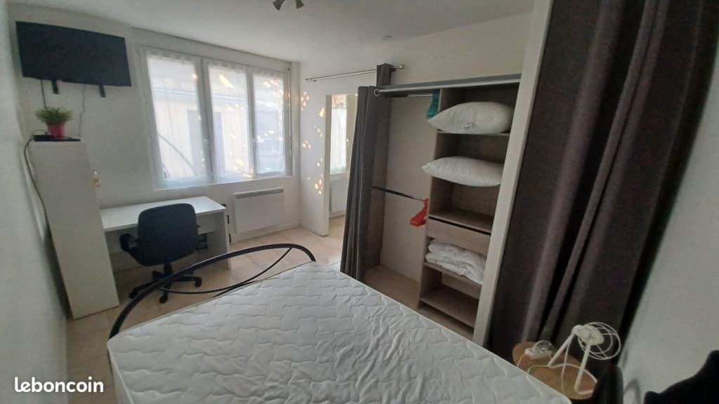 Location studio meublé