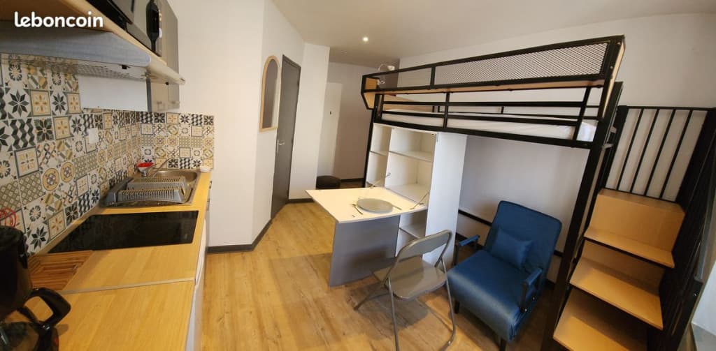 Studio meublé 15m2 pour ETUDIANT proche UBS