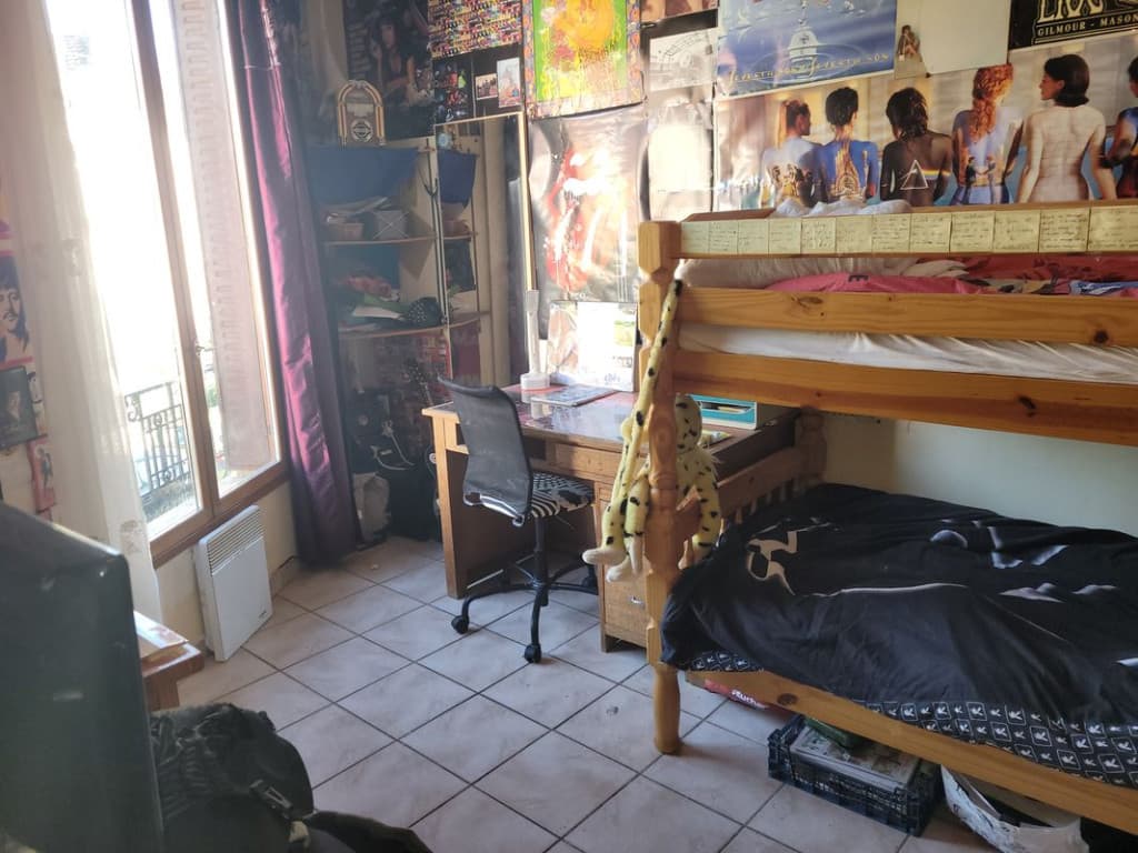 Chambre meublée à louer dans maison individuelle