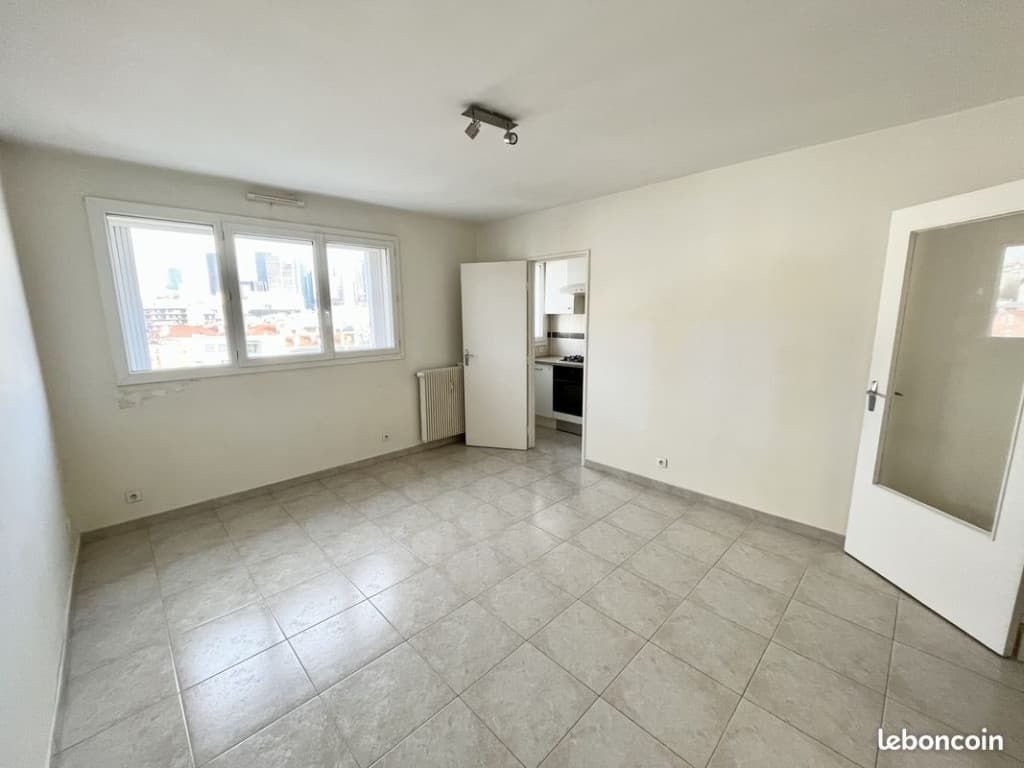 Studio 1 pièce 24 m²