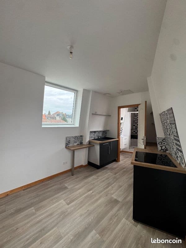 Studio 1 pièce 17 m²
