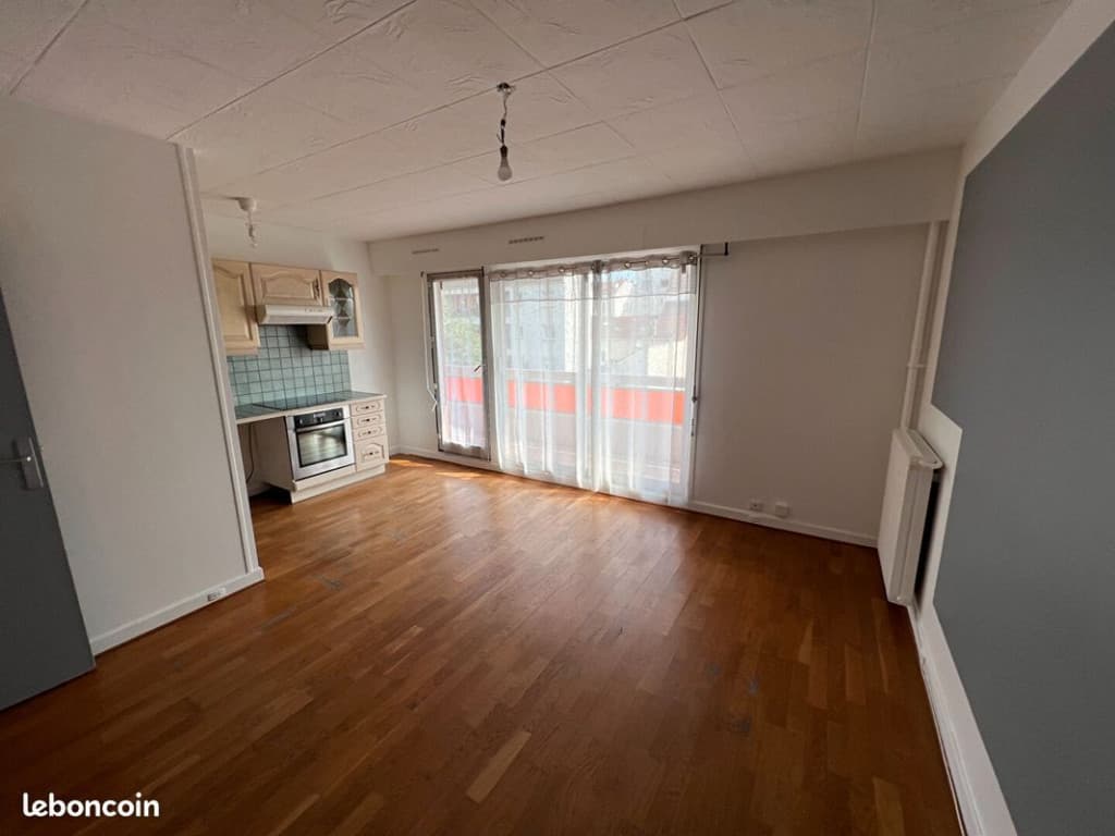 Studio 1 pièce 26 m²