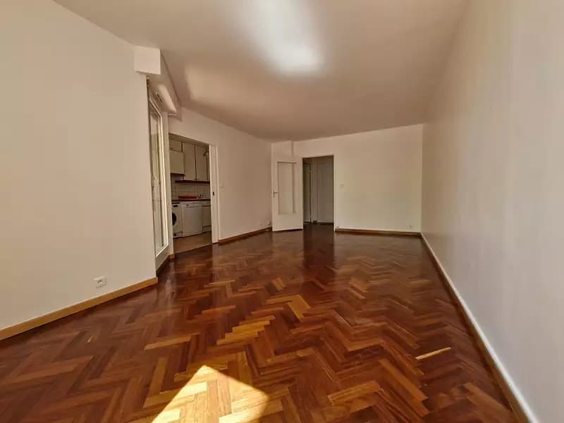 Location appartement 1 pièce 37 m² Noisy-le-Grand (93160) - Superimmo