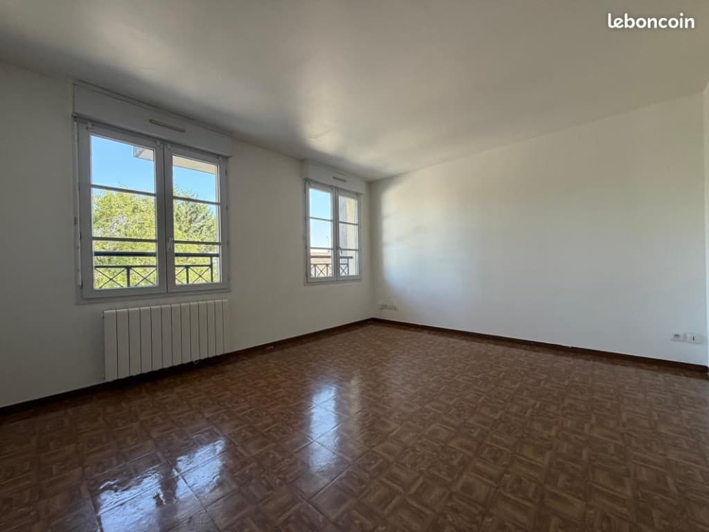 Studio 1 pièce 30 m²