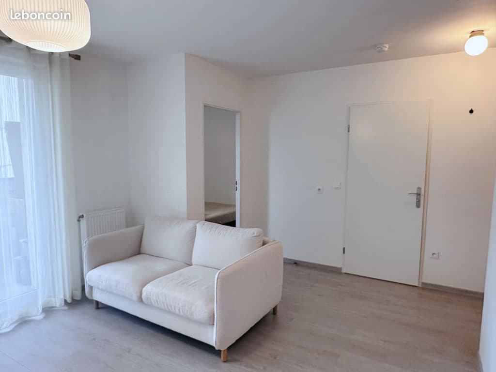 Appartement T2 meublé - 40 m² avec Balcon et Parking en sous-sol Bussy-Saint-Georges – Quartier calme et recherché