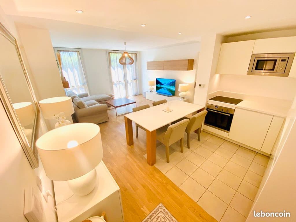 Bel appartement meublé 3 pièces Bussy Saint Georges