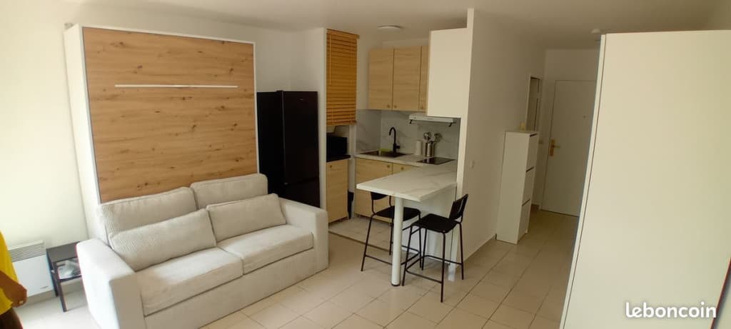 Studio tout équipé entièrement refait à neuf