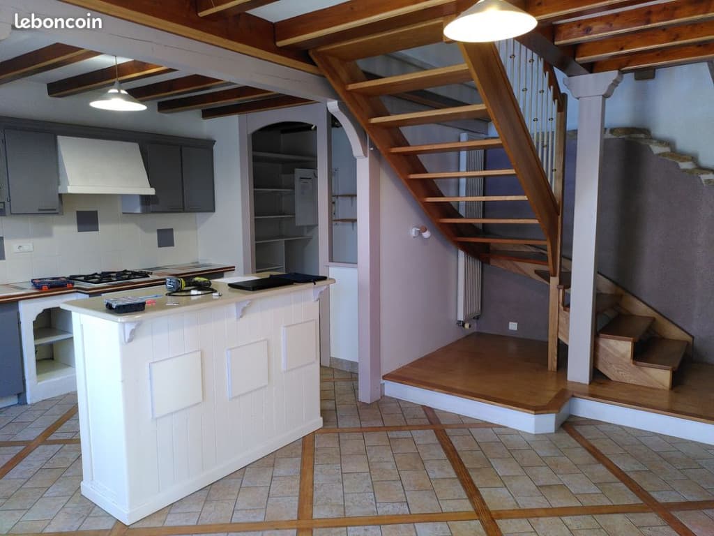 Location T3 non meublé avec jardin - Montmorot