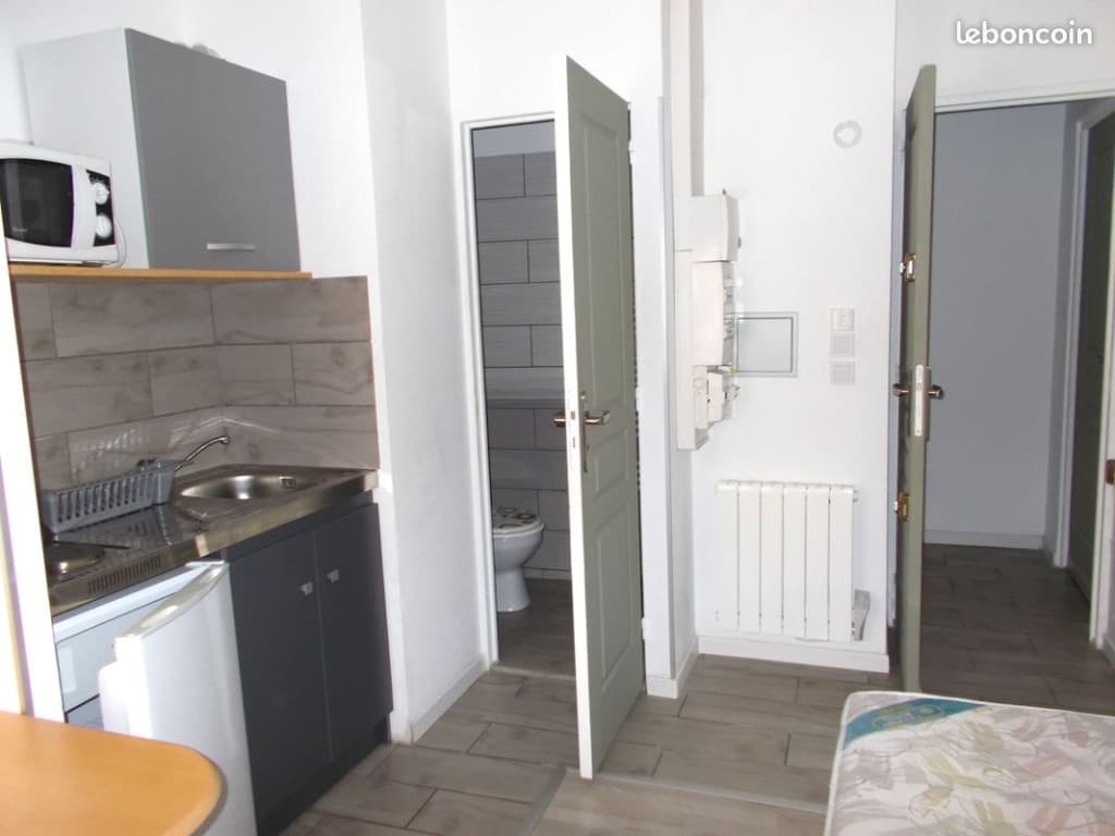 Part studio 16m2 490 euros