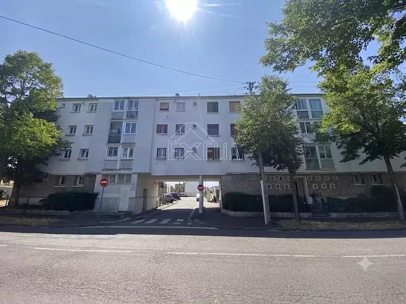 Location appartement 3 pièces 56 m² Mantes-la-Jolie (78200) - Superimmo