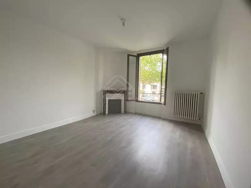 Location appartement 2 pièces 49 m² Mantes-la-Jolie (78200) - Superimmo