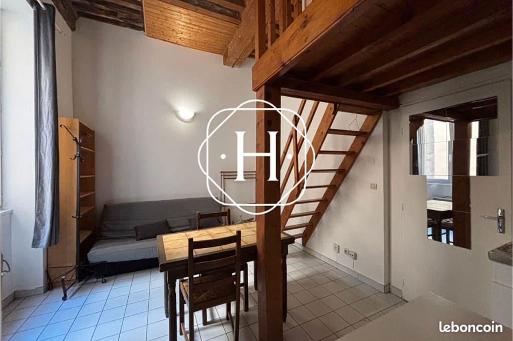 Studio 1 pièce 20 m²