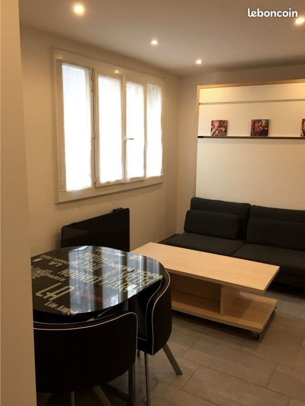 Studio meublé 25m² excellent état – Grenoble – Tram C/E – Étage élevé
