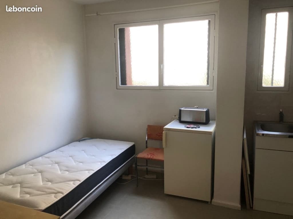 Studette 10 m2 Ville d'Avray