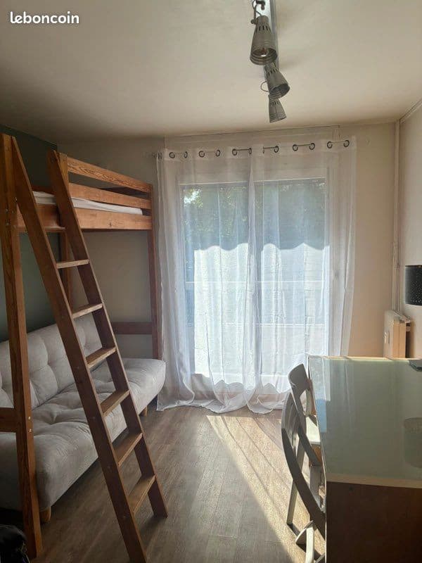Studette location proche RER Bourg La Reine
