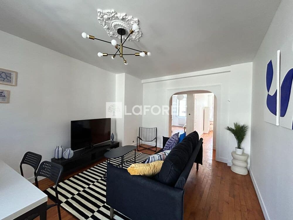Appartement - 1 pièce(s) - 67 m²