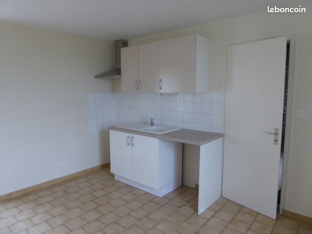 MAISON T3 DAMVIX proximité école et centre bourg